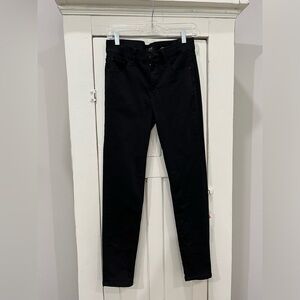Women’s black jeans/jeggings